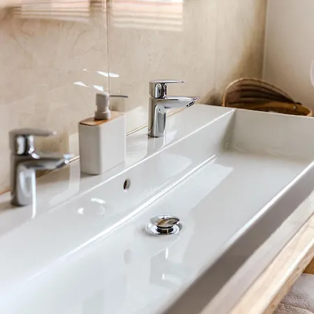 Gabriele * Waldenburg (Saxony)